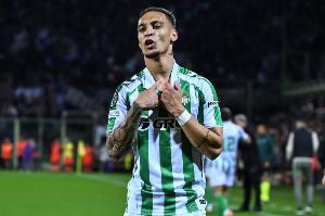 乐鱼体育-西媒：贝蒂斯提交对安东尼1年租借的最终报价，曼联必须今天答复