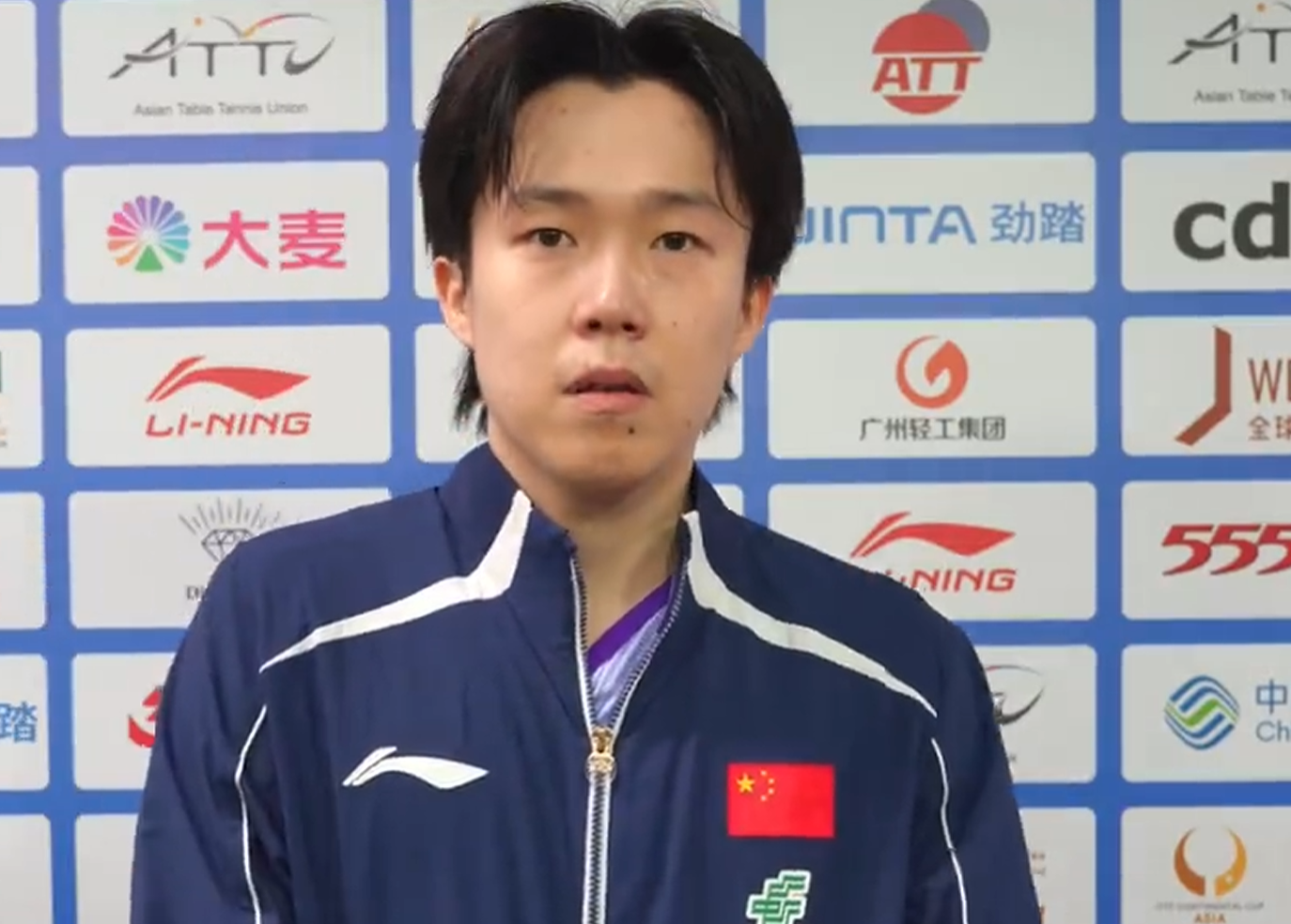 乐鱼体育-王楚钦横扫阿卜杜勒瓦哈卜采访：第二局找状态失误，小组赛满意！