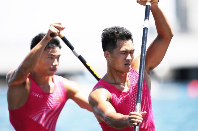 乐鱼体育-郑鹏飞因爱坚持 中国皮划艇13年后重登奥运领奖台