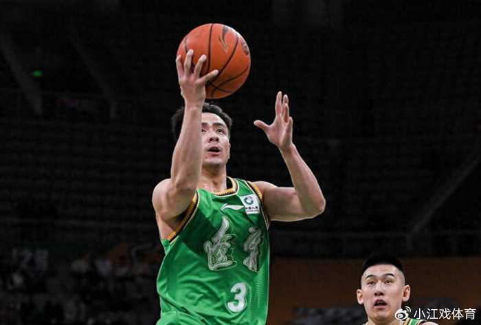 乐鱼体育-CBA积分榜最新排名出炉！辽篮大胜杀回第9：四川惨遭36连败垫底|季后赛|辽宁队|吉林队|山东队|深圳队_新浪体育_新浪新闻