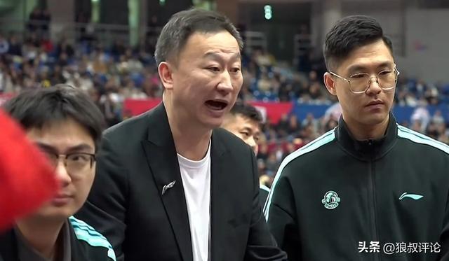 乐鱼体育-刘维伟：韦瑟斯庞总是情绪这么大 天天哄是一件特别累的事情